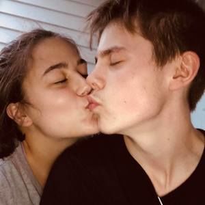 Meet your Posher, Angel